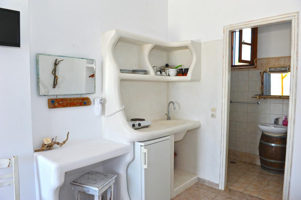 Margaritari Studios Milos Адамас Номер фото